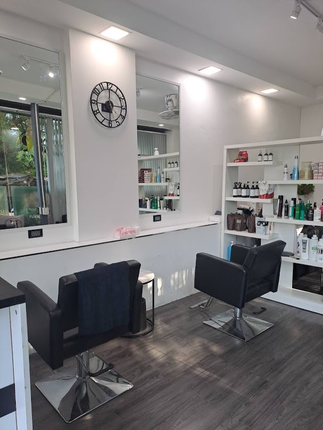 ร้านเสริมสวย Deluxe Hairstyle