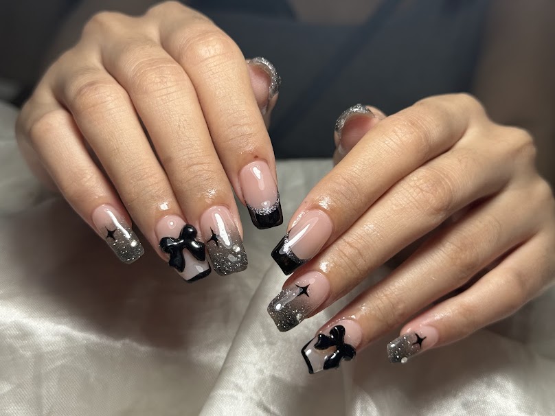 ร้านเสริมสวย HOME BEAUTY BAR ทำเล็บทำผมต่อขนตาขัดหน้านวดหน้าแว๊กซ์ขนราคาถูก