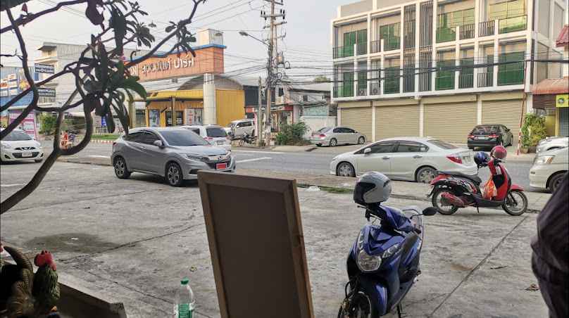ร้านเสริมสวย​ Millions Hair Salon มิลเลี่ยน แฮร์ ซาลอน - 4