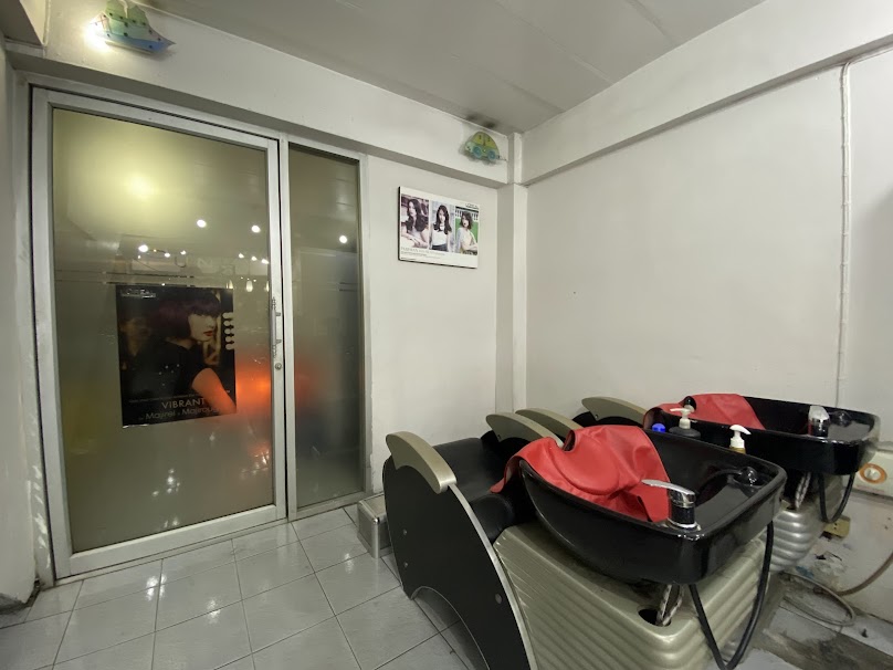 ร้านเสริมสวย PUN SALON HAIR EXPERT สาขาสาทรตากสิน - 4