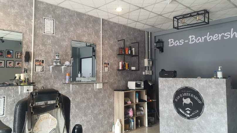 ร้านแตกปลายบาร์เบอร์ ตัดผมชาย-หญิง - 3