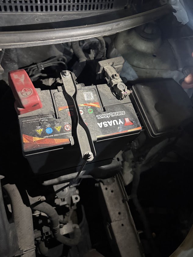 ร้านแบตเตอรี่รถยนต์ FIRST Battery Delivery - 2
