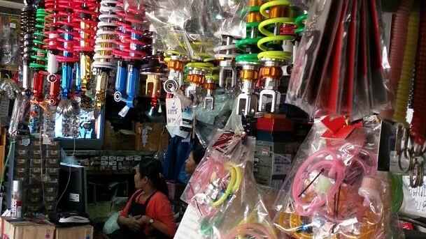 ร้าน รุ่งเพชรยานยนต์