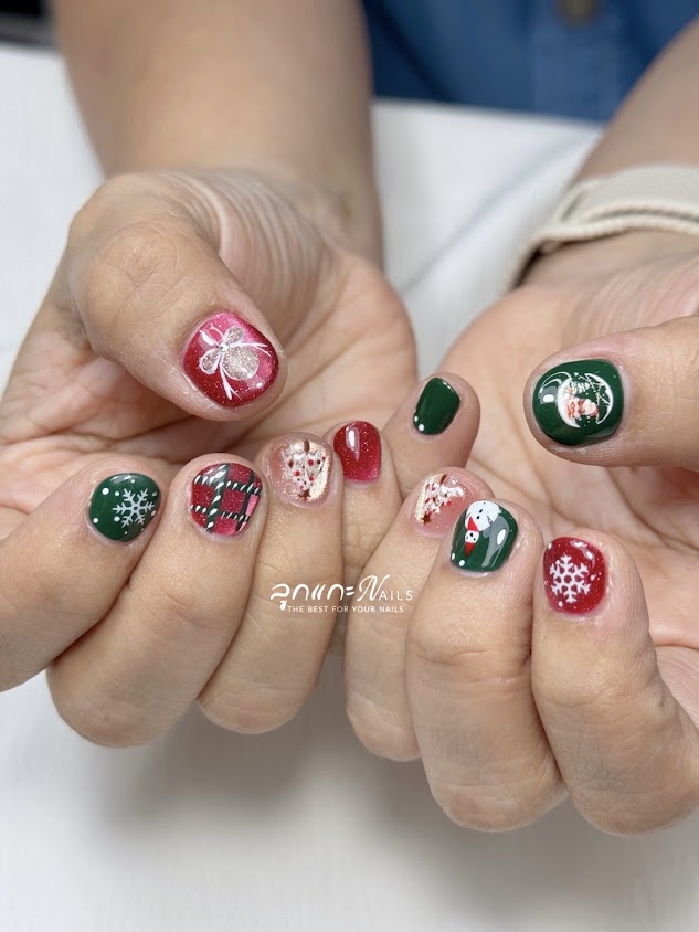ลูกแกะ Nails ร้านทำเล็บ หอการค้า ต่อเล็บ ทาสีเจล สปาเท้า ขัดส้นเท้าแตก - 2