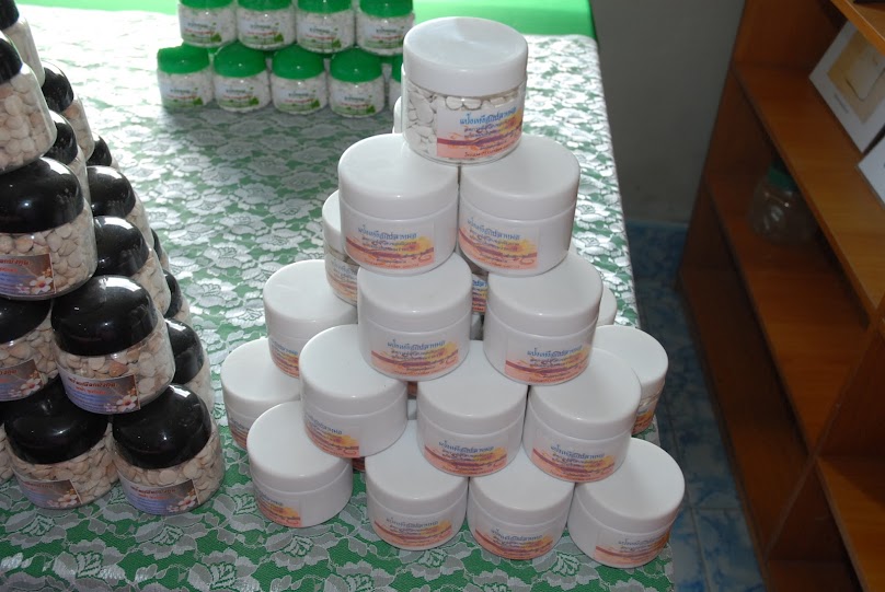 วิสาหกิจชุมชนกลุ่มแม่บ้านเกษตรกรหมู่3 บ้านปรก - 4