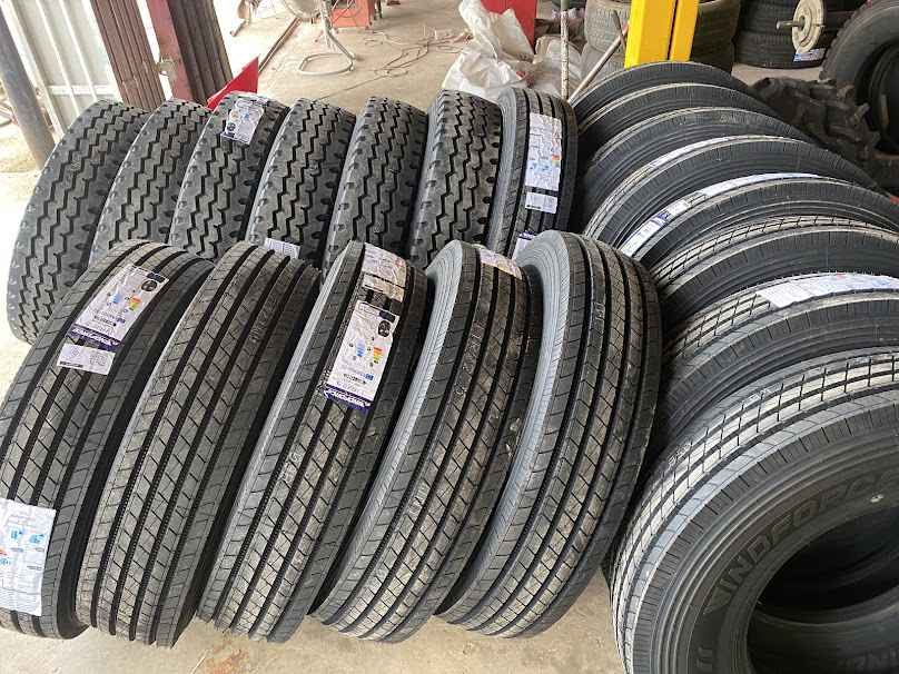 ศรีเพชรการยาง - 2