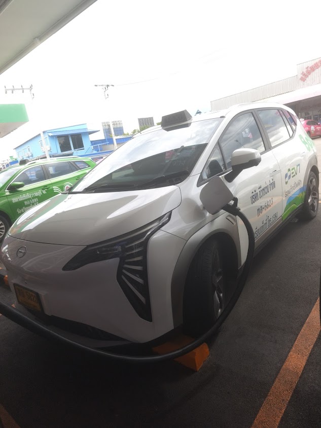 สถานีชาร์จรถไฟฟ้า Super EV Hub (นนทบุรี) - 2