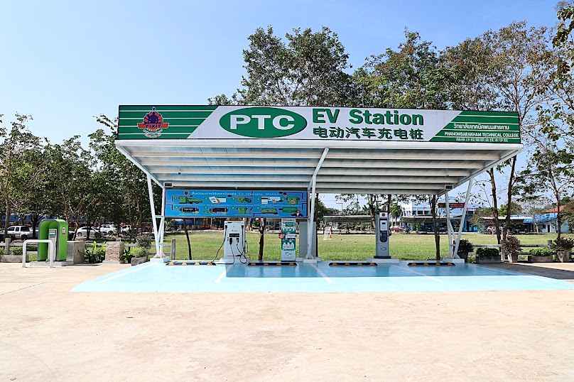 Delta Charging Station - 2
