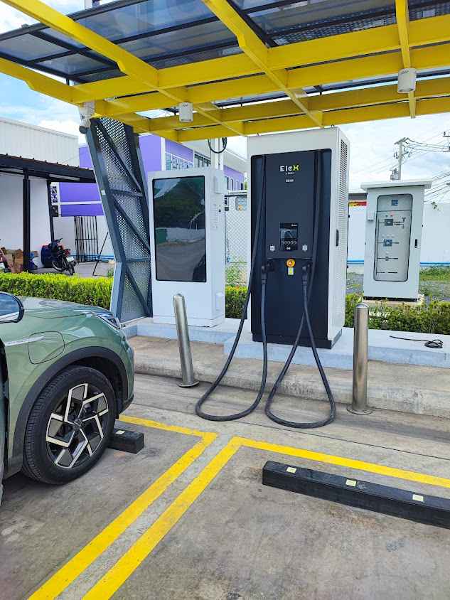 EV Fast Track Charging Station - 4