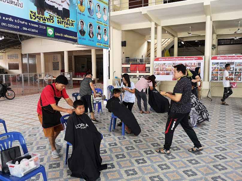 สถาบันสอนออกแบบทรงผม Rich Hair Studio สาขา1 - 2