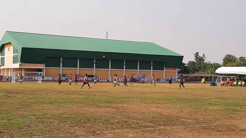 สนามกีฬาอำเภอสองเทศบาลตำบลสอง