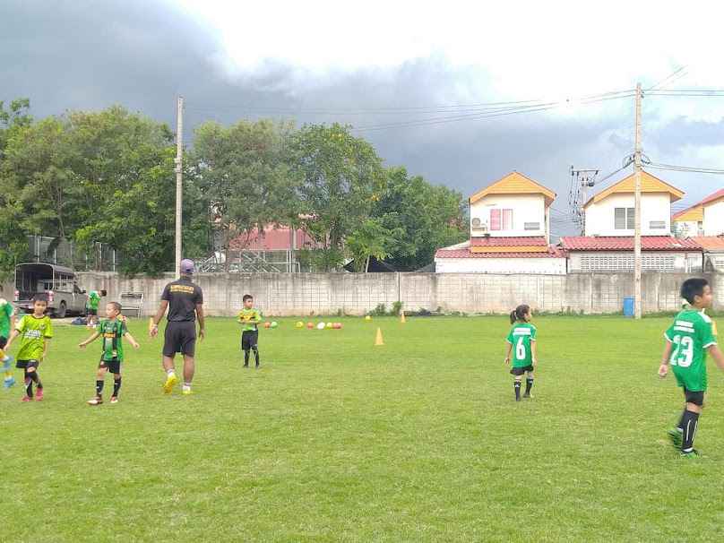 สนามกีฬาเทศบาลตำบลบ่อพลับ - 4