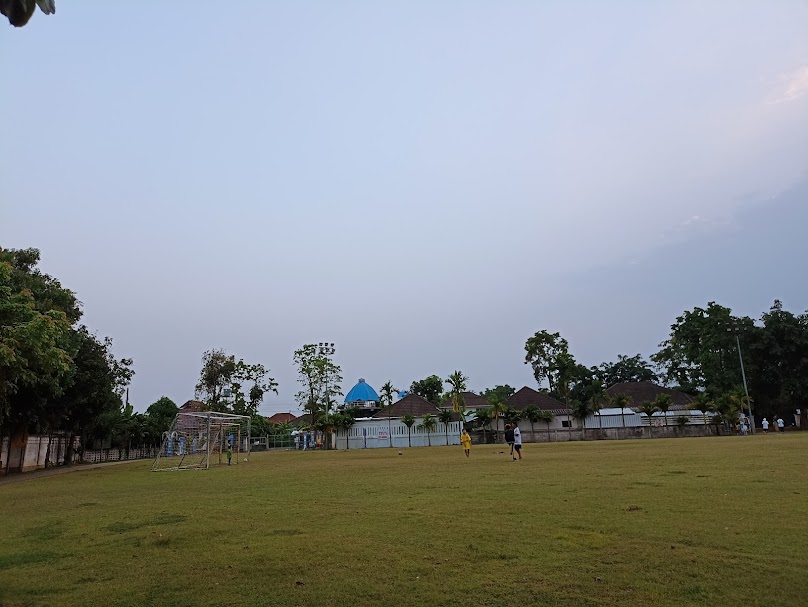 สนามกีฬาเทศบาลหนองจ๊อม