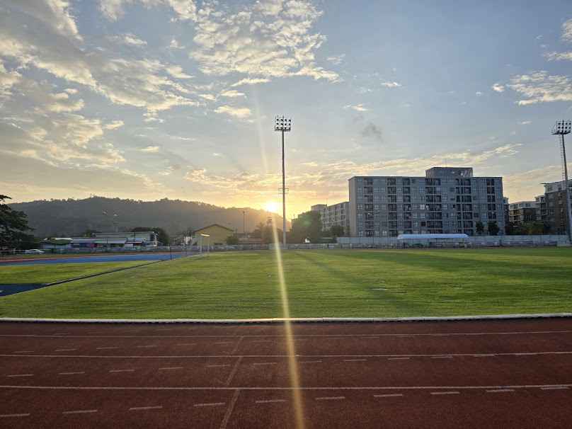 สนามกีฬาโรงเรียนเทศบาล 2 บ้านกะทู้