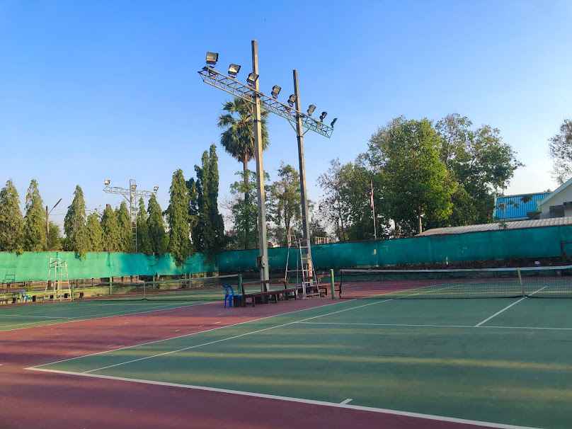 สนามเทนนิส ศาล จังหวัดศรีสะเกษ