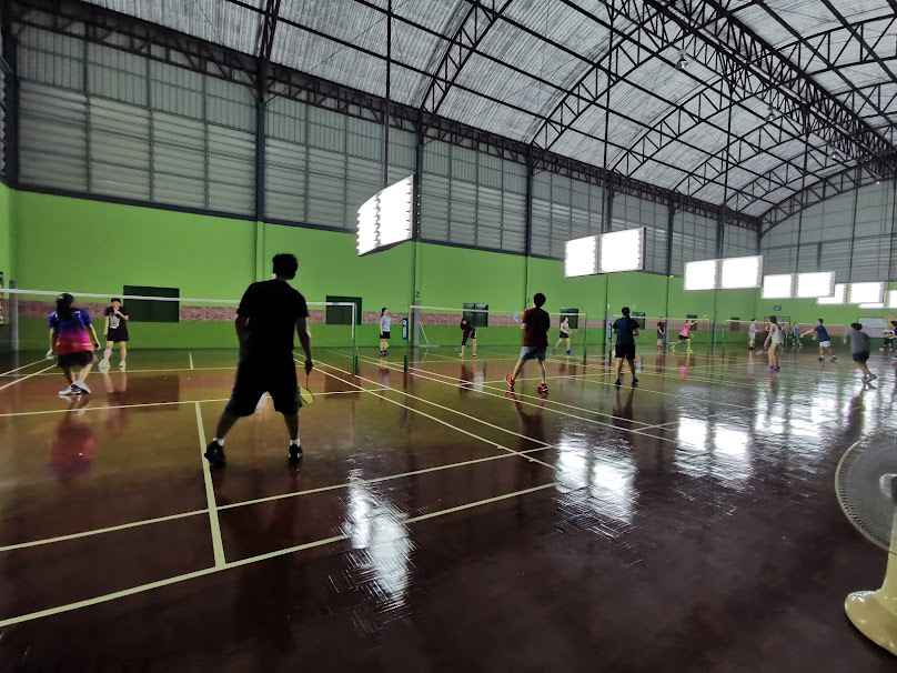 สนามเเบดมินตัน ร่วมมิตร - 2