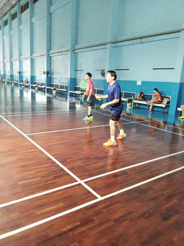 สนามแบดมินตันดีตะวัน
