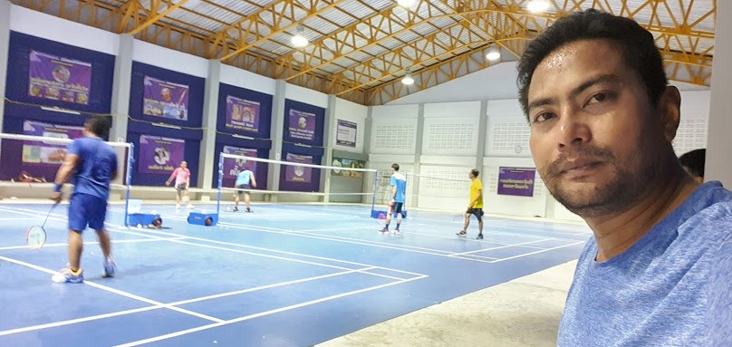 สนามแบดมินตันบางสะพานน้อย