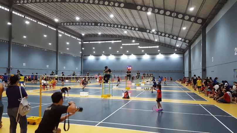 สนามแบดมินตันบ่อวินอารีน่า