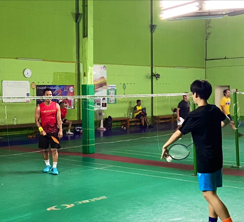 สนามแบดมินตันมังกรหยก - 2