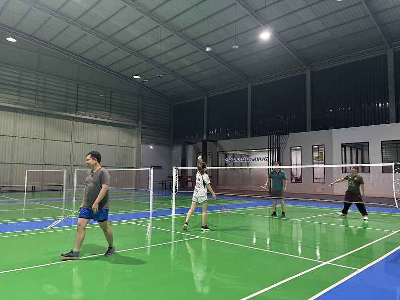 สนามแบดมินตันศรีธนา - 4