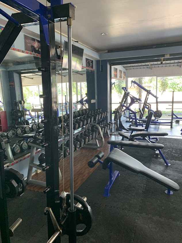 สนามแบดมินตันอำเภอเชียงคำ