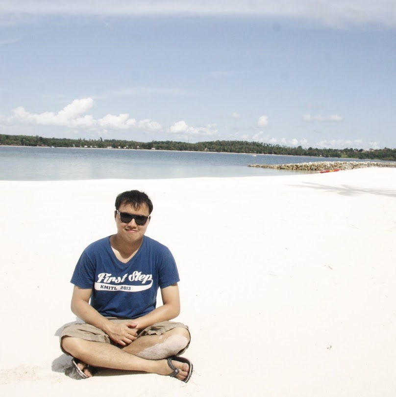 สนามแบดมินตันเมืองพล