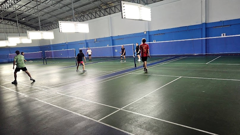 สนามแบดมินตัน เทราวิน คอร์ท