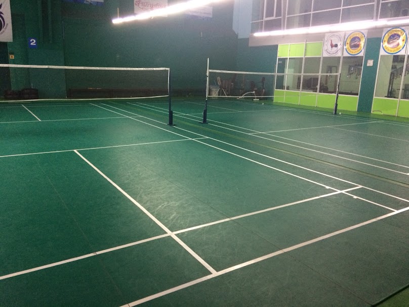 สนามแบดมินตัน เพชรอนันต์