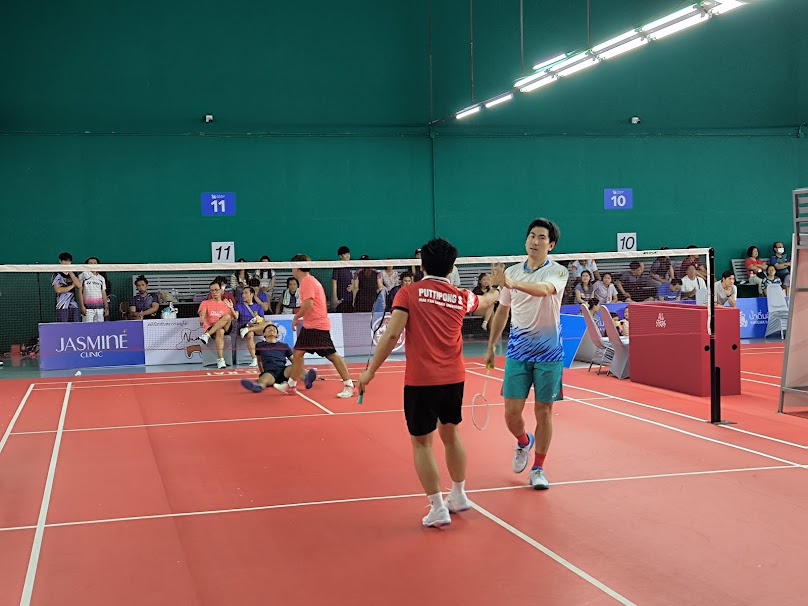 สนามแบดมินตัน ALL STARS ARENA บายพาสวงแหวนตะวันออกเชียงราย