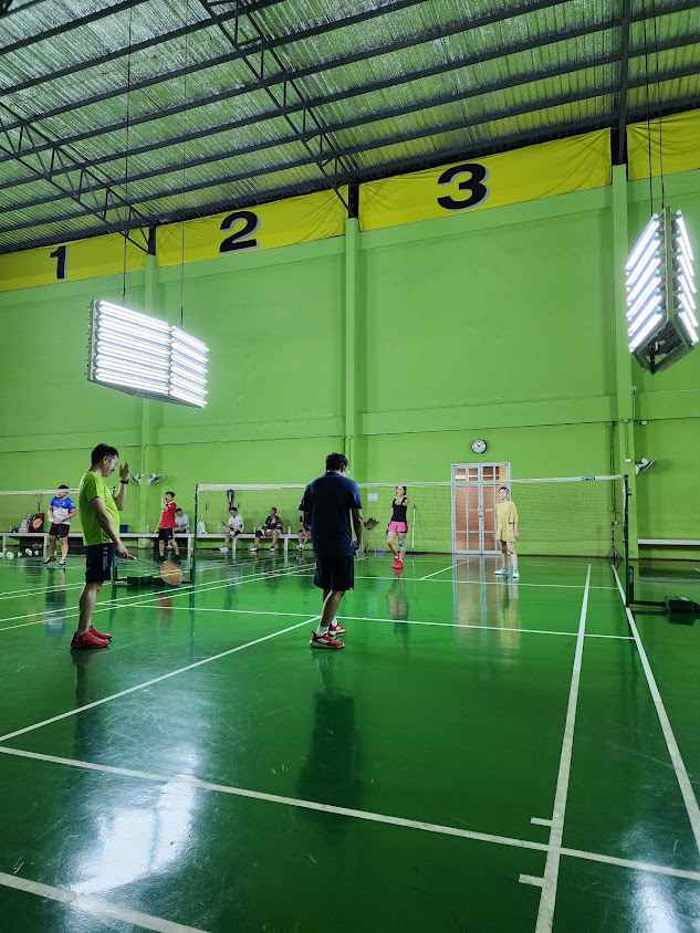 สนามแบดมินตัน KB โยธินพัฒนา