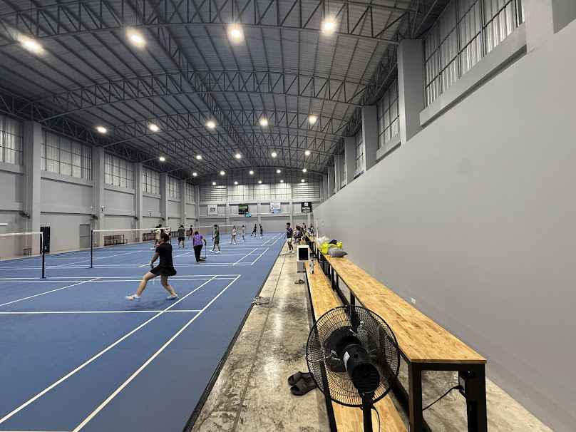 สนามแบดมินตัน T Pun Badminton จันทบุรี
