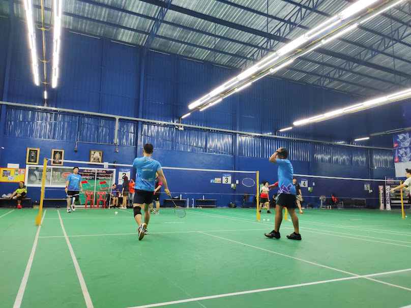 สนามแบดมินตันHome sport club - 2