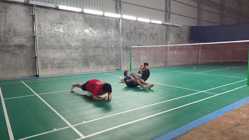 สนามแบด Eightminton
