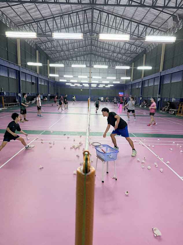 สนามแบตมินตัน KEN & P KLUB - 4
