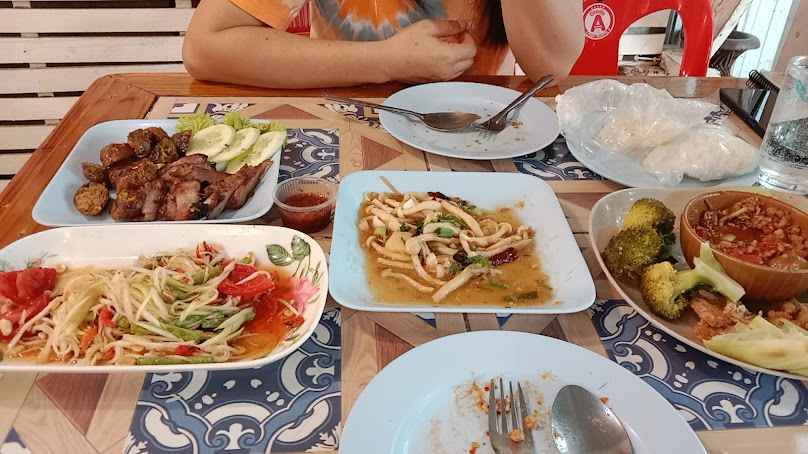 สมศรีโภชนา ร้านอาหารบ้านภูพิงค์ (ครัวแม่หนู) - 4