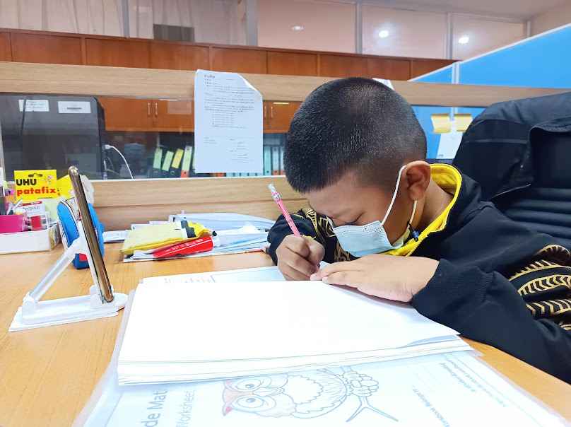 สมาคมแม่บ้านกองบัญชาการกองทัพไทย - 2