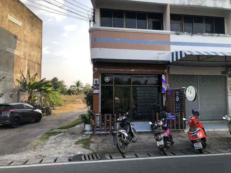 สิปปกร ซาลอน ร้านทำผมอุบล