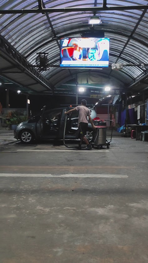 สีส้มคาร์แคร์ ล้างรถ หลังตลาดมิ่งขวัญ - 4