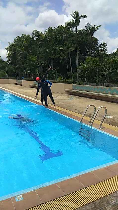 สโมสรหมู่บ้านสหกรณ์เคหสถาน 4 , สนามแบดมินตัน , สระว่ายน้ำ - 4