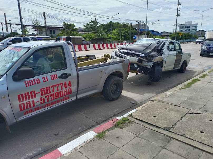 ห้างหุ้นส่วนจำกัด พีเครถยกเซอร์วิส - 4