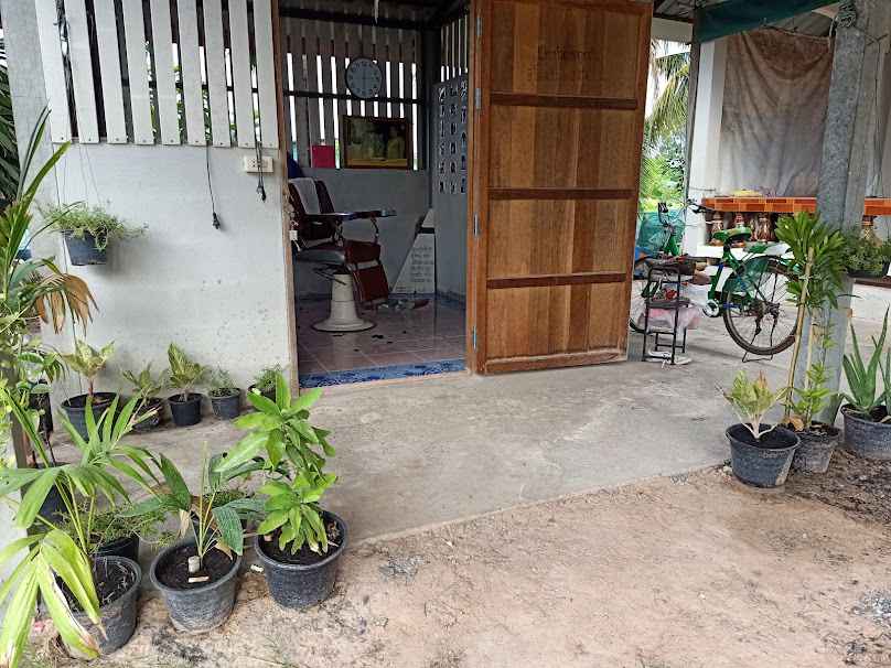 อาดี ดอทเน็ต&บาร์เบอร์ ร้านตัดผมชาย - 4