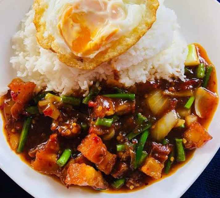 อาหารตามสั่งแม่บ้าน​ ตึก​ 3 - 4