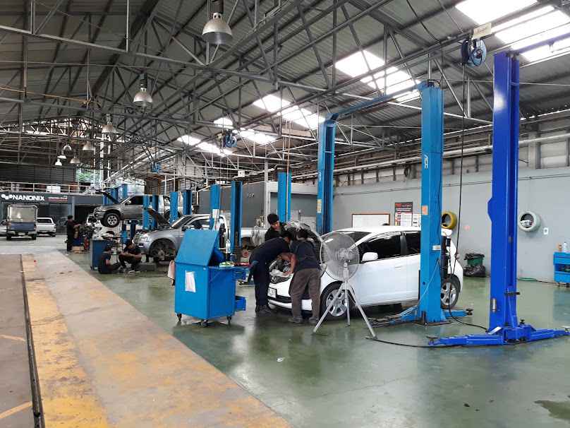 Chang Roj Garage - 4