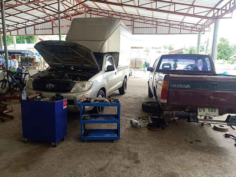 อู่ซ่อมรถยนต์ ทำกุญแจ ( ช่างชลิต )