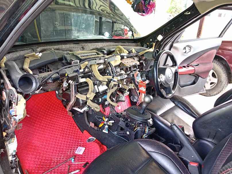 Dynamo Motor Garage - 3