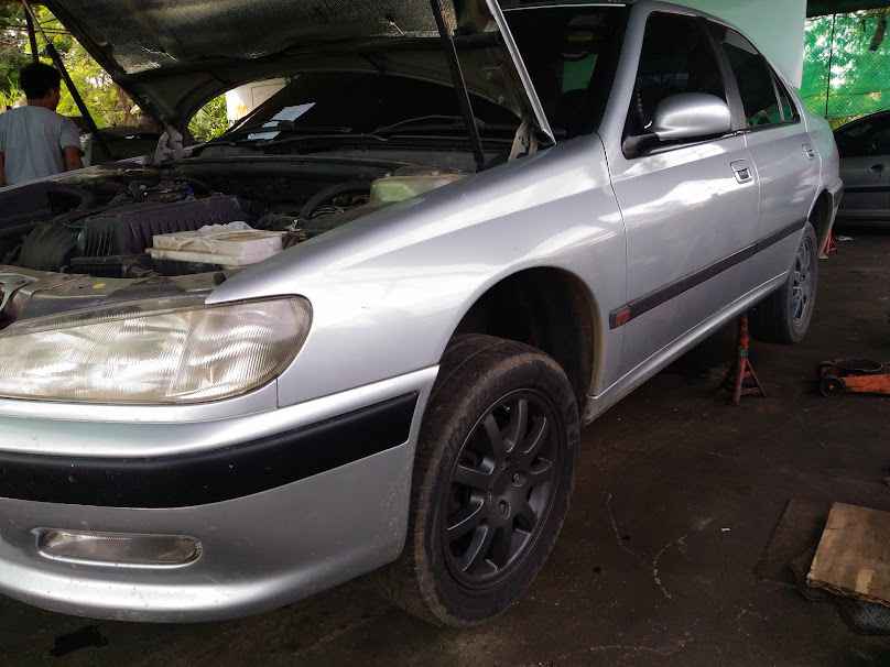 Daeng Garage
