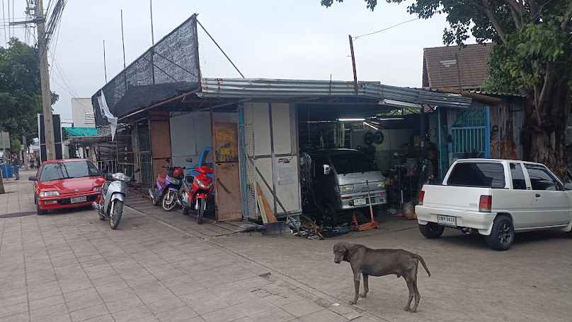 Choksiriwatchara Yon Garage - 4