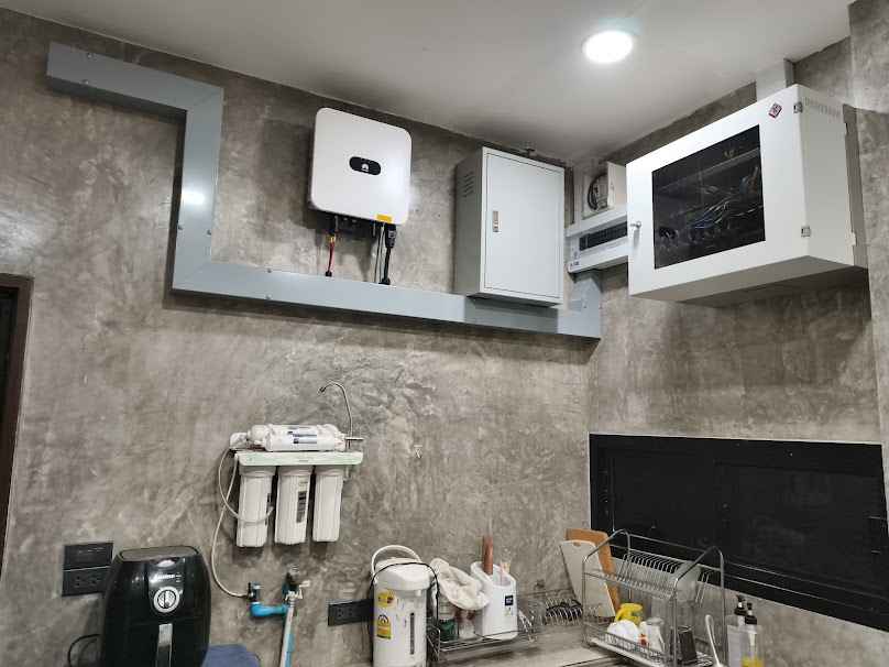 เจซี​ ​แบตเตอรี่​ โซล่าเซลล์ (Jz​ Battery solar cell)​