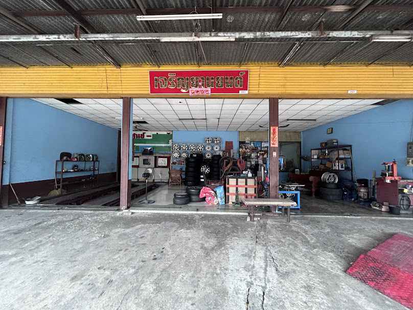 เจริญยานยนต์